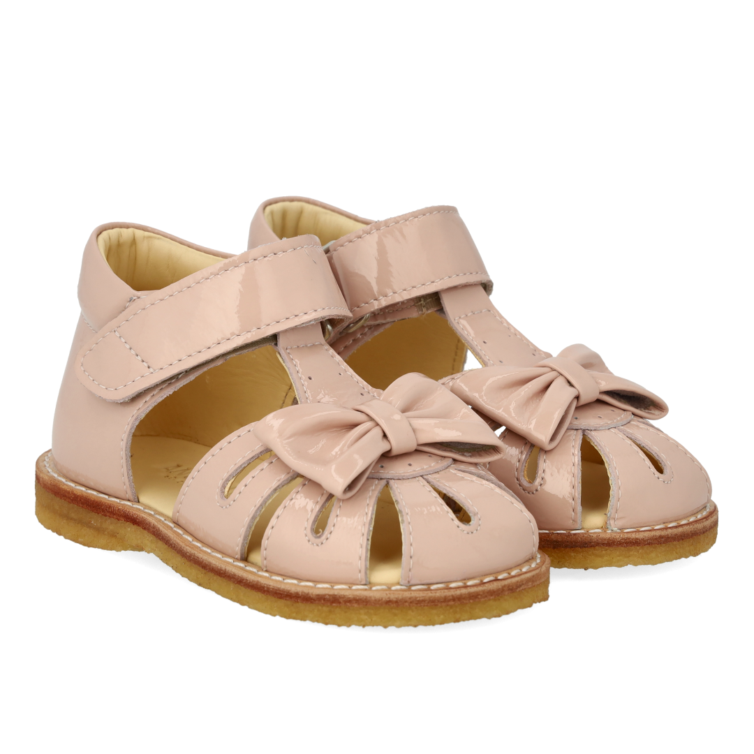 Begynder sandal med sløjfe og velcro lukning