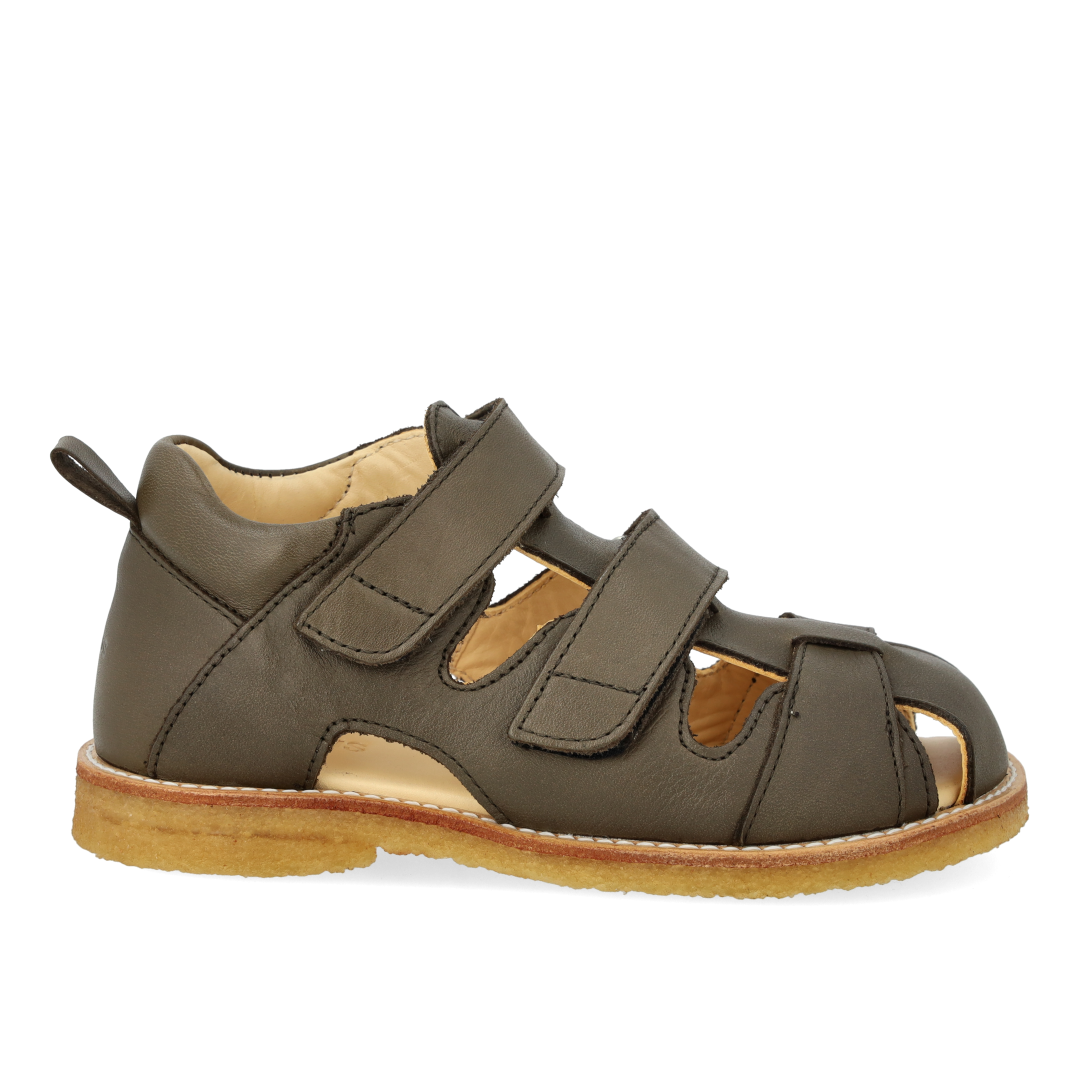 Sandal med velcro lukning