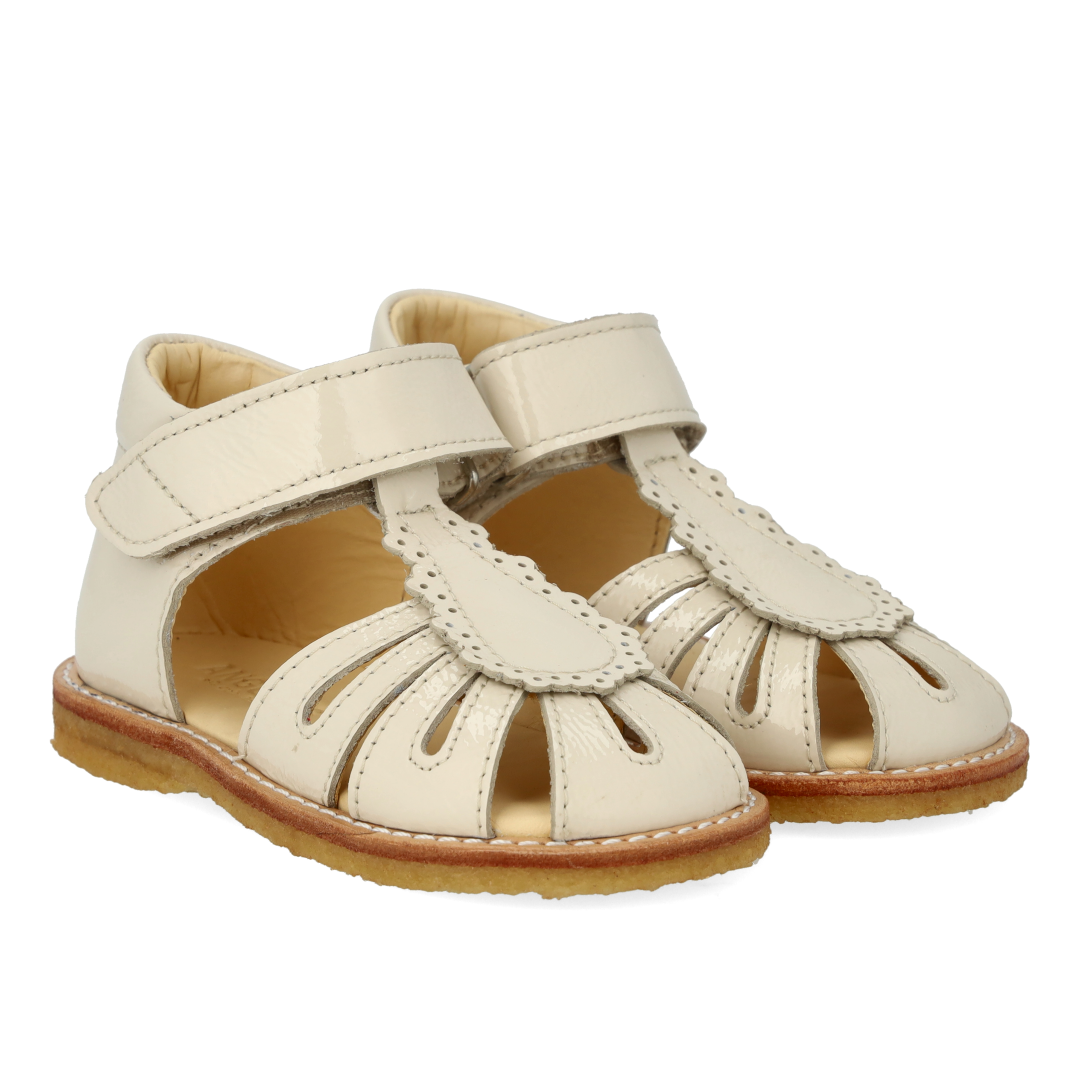 Begynder sandal med velcrolukning