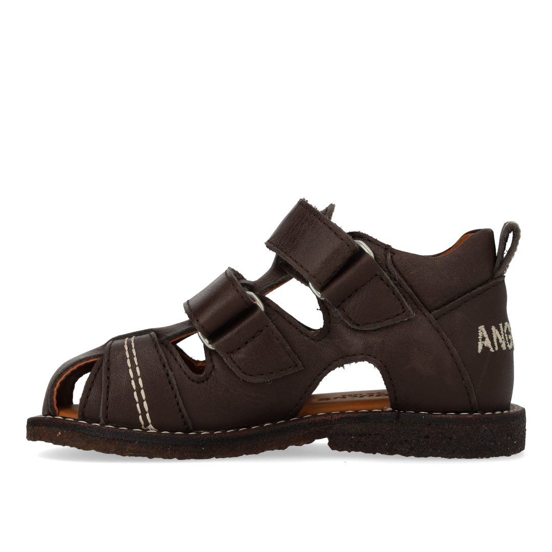 Sandal med stjernebroderi
