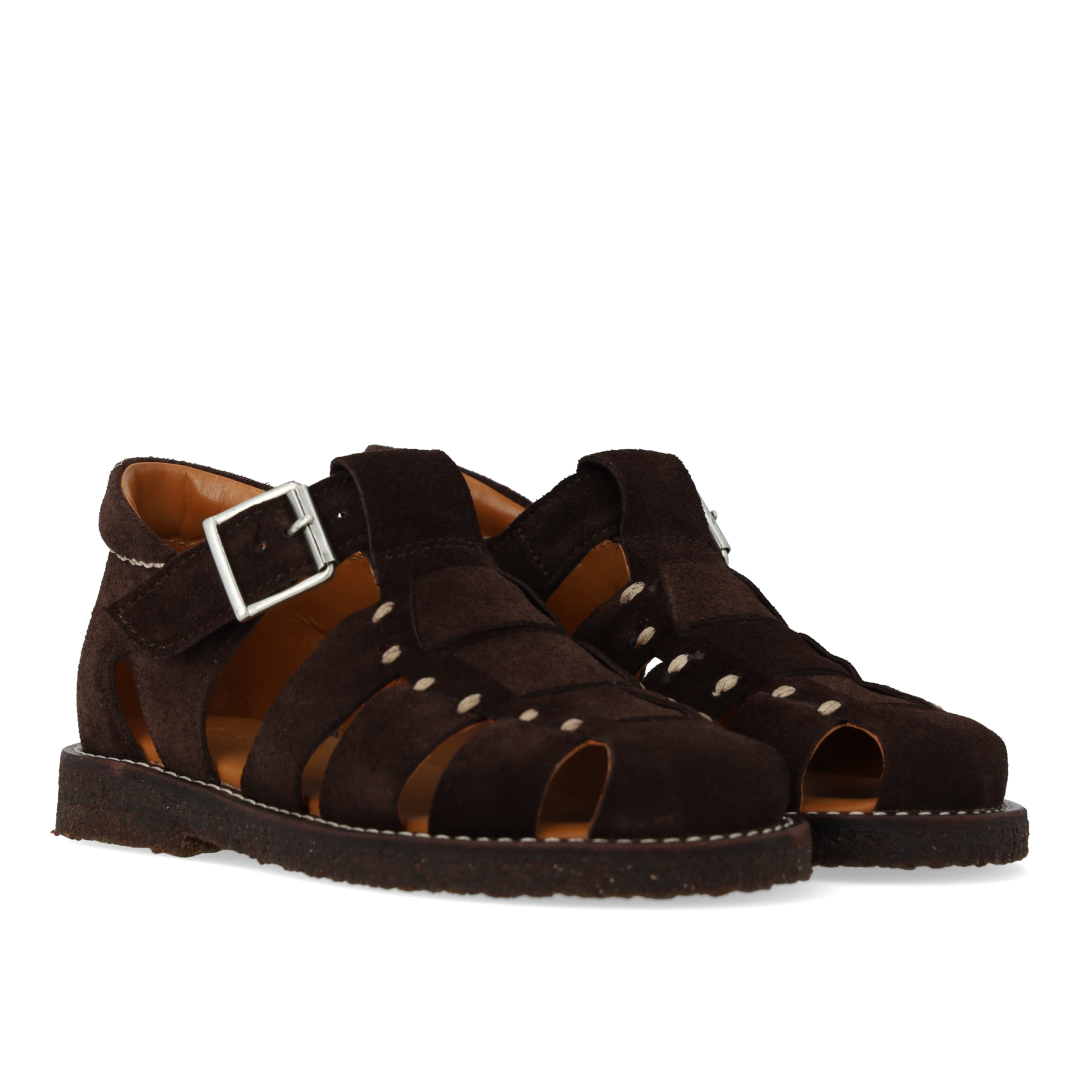 Fisherman sandal med lukket tå og stikningsdetalje