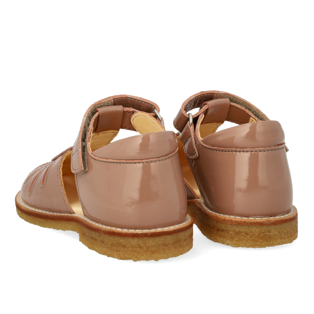 Sandal med dråbedetalje i funklende glitter