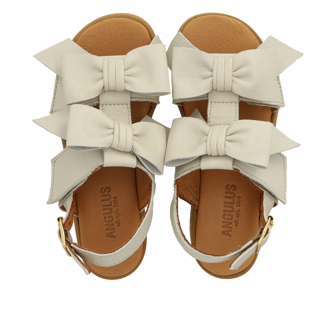 Sandal med åben tå og dobbelt velcro