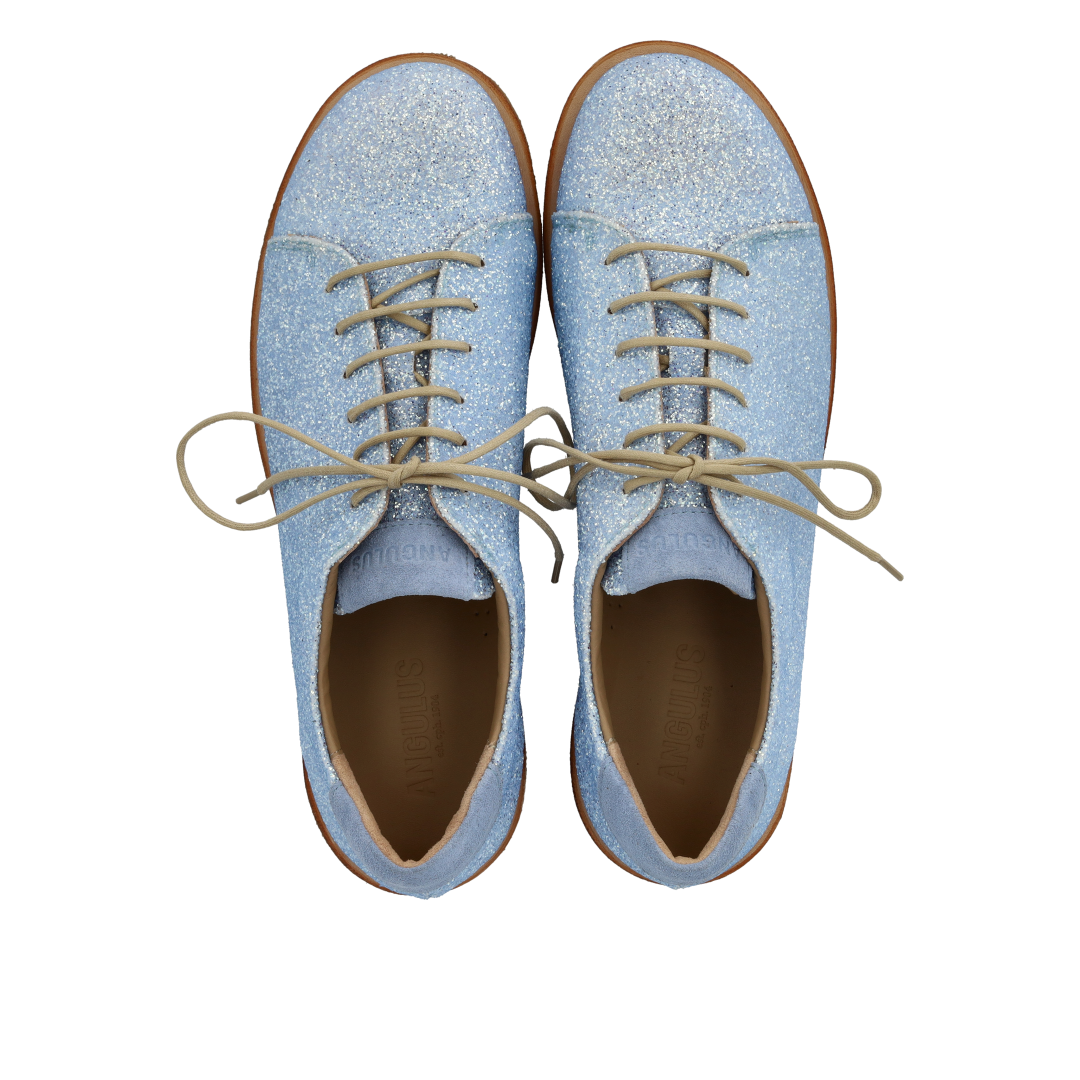 Sneaker i glitter på plateausål