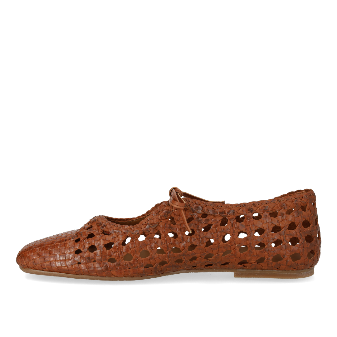 Blød håndflettet ballerina med sløjfedetalje