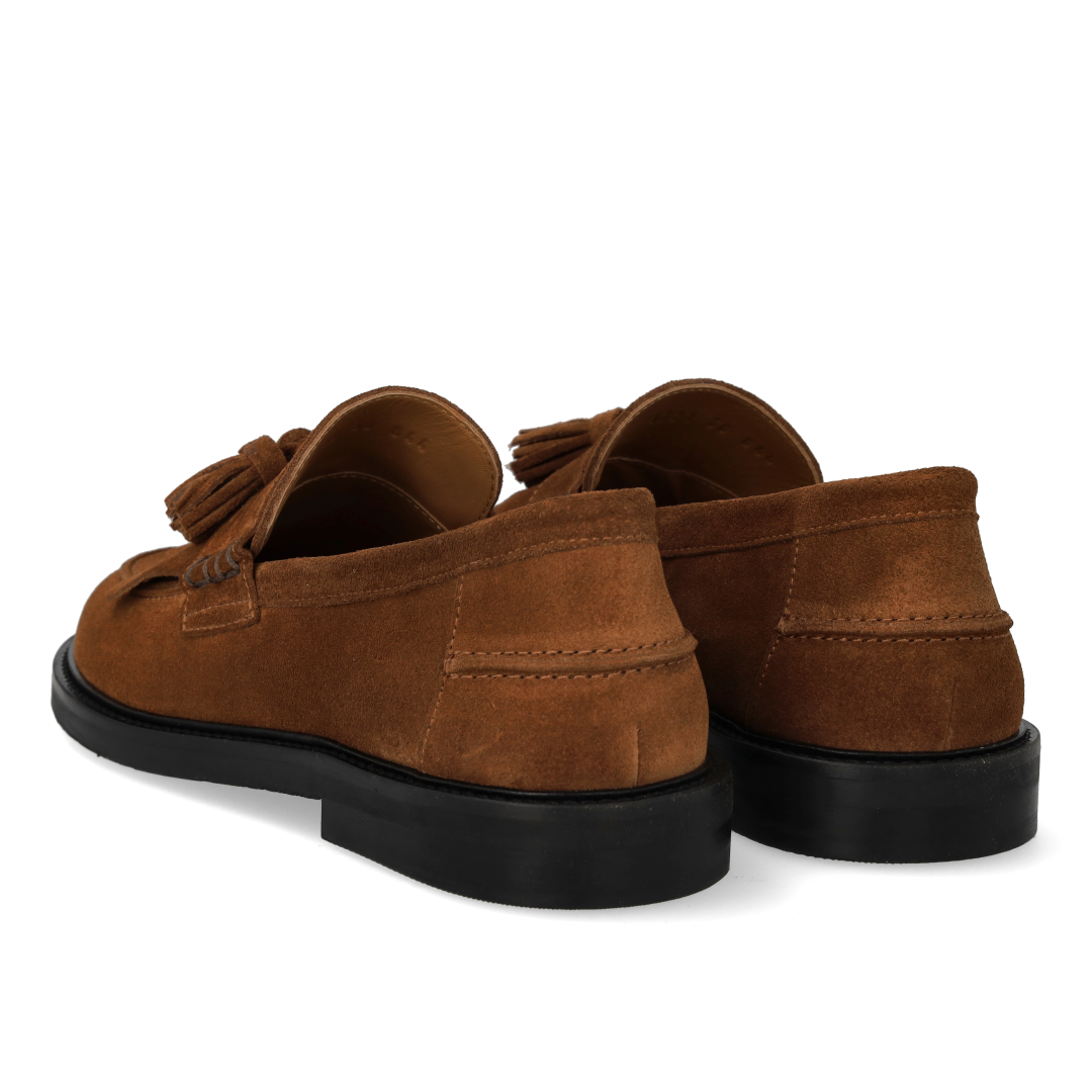 Bred loafer med frynser og kvastdetalje