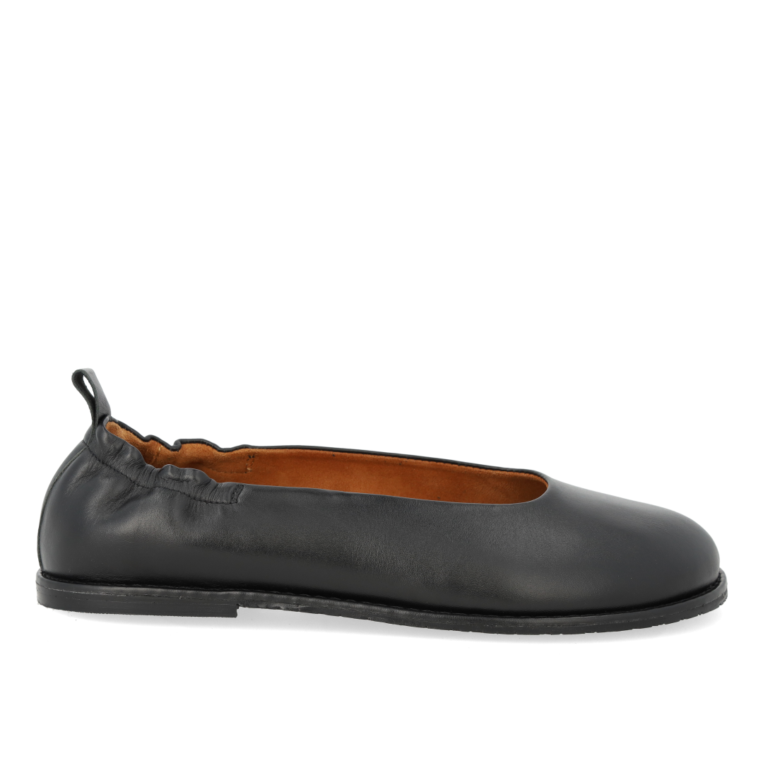 Ballerina med bred pasform