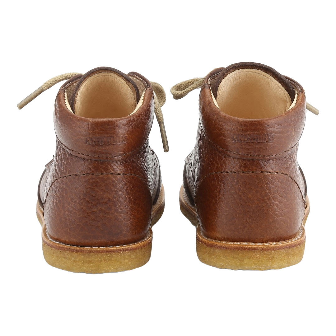 Klassisk snøresko med brogue detaljer