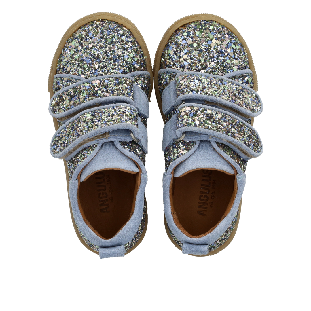 Funklende glitter-sneaker med ruskindskanter