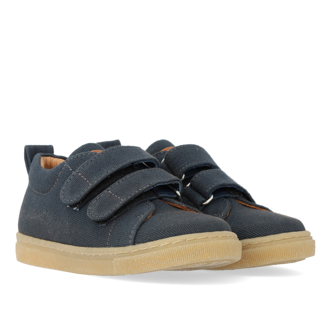 Klassisk sneaker i recycled bomuldskanvas