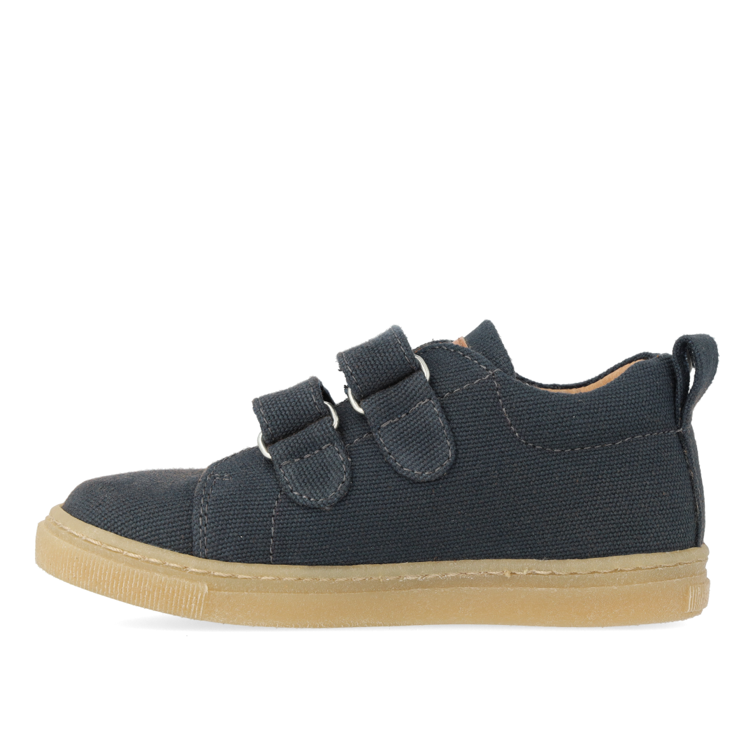 Klassisk sneaker i recycled bomuldskanvas