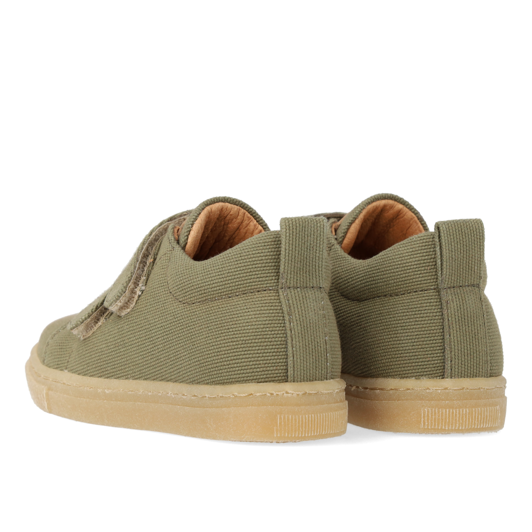 Klassisk sneaker i recycled bomuldskanvas