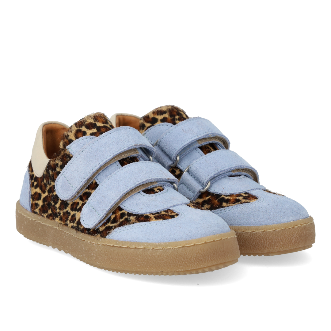 Court style sneaker med pony