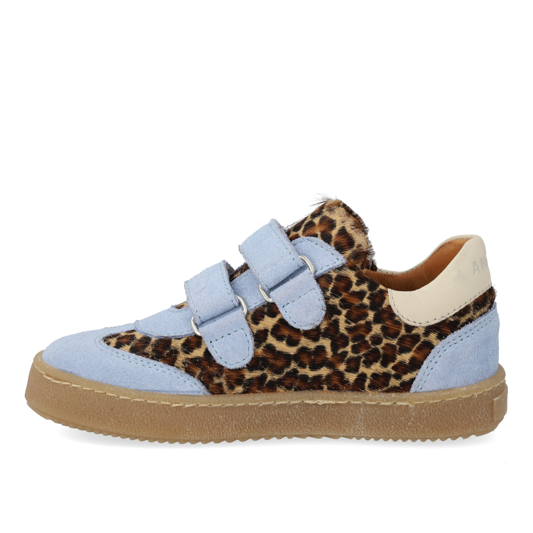 Court style sneaker med pony