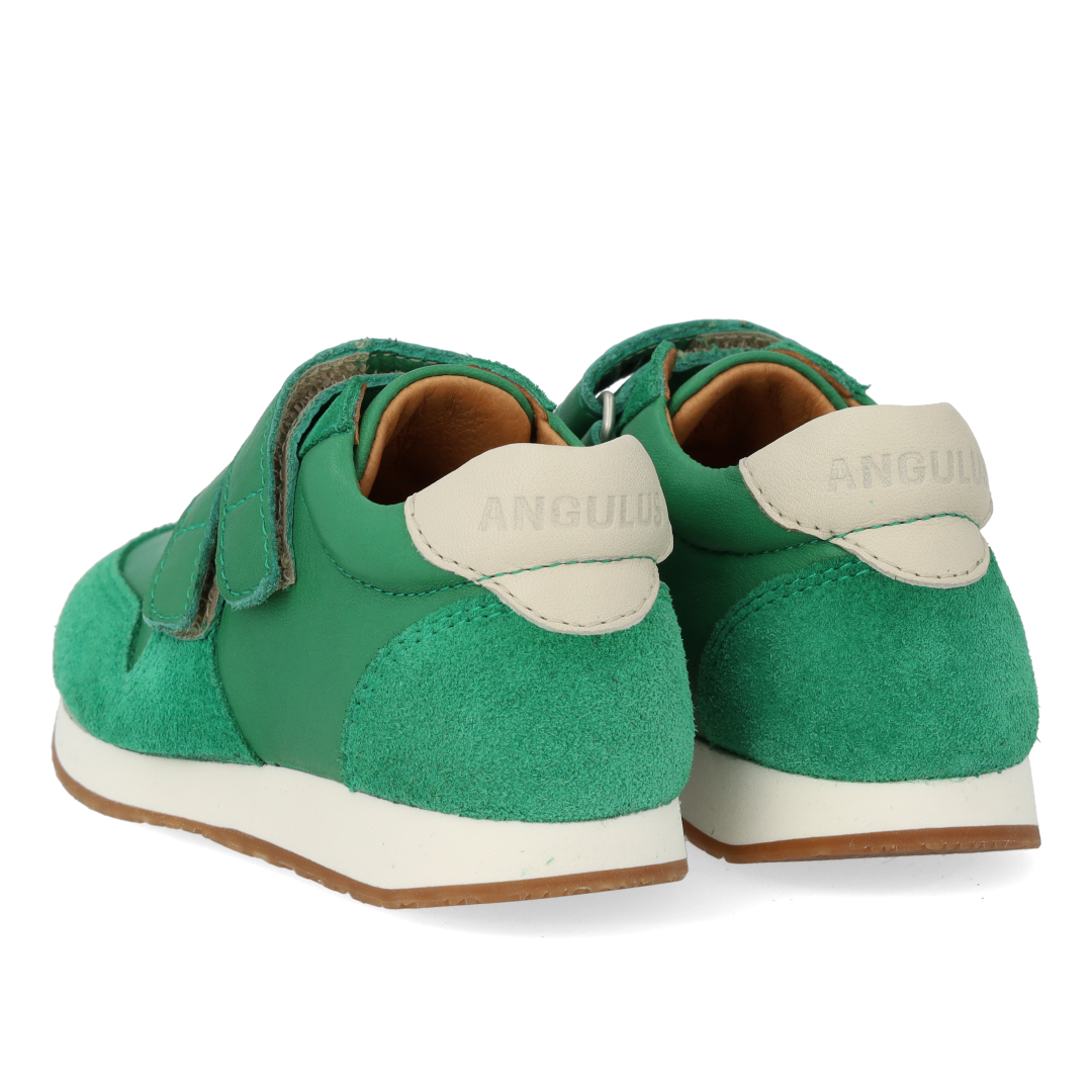 Sporty sneaker
