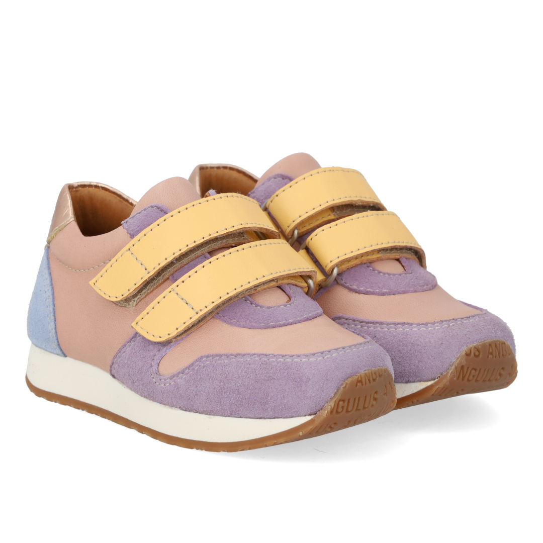 Sporty sneaker