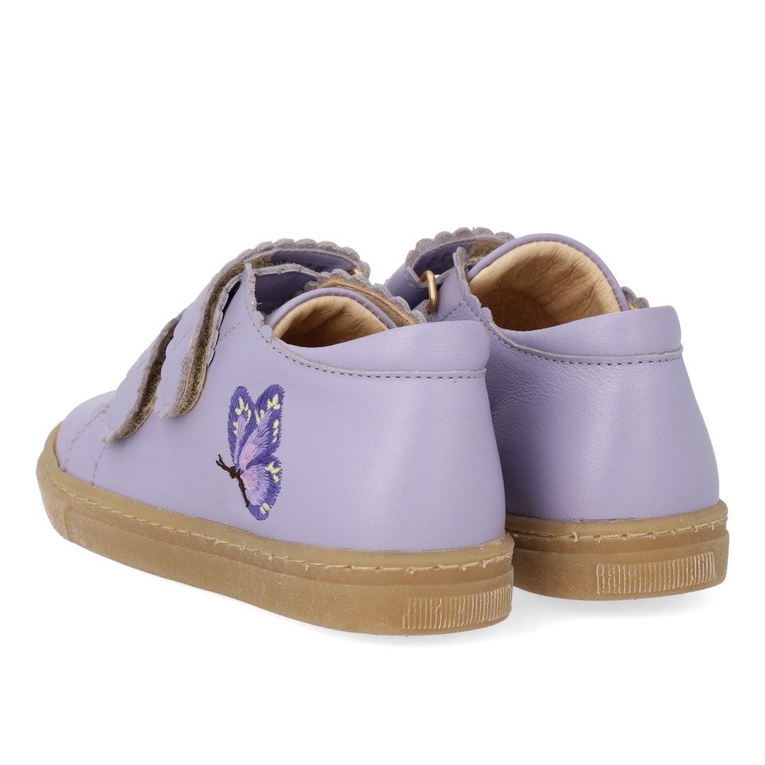Sneaker med sommerfugl