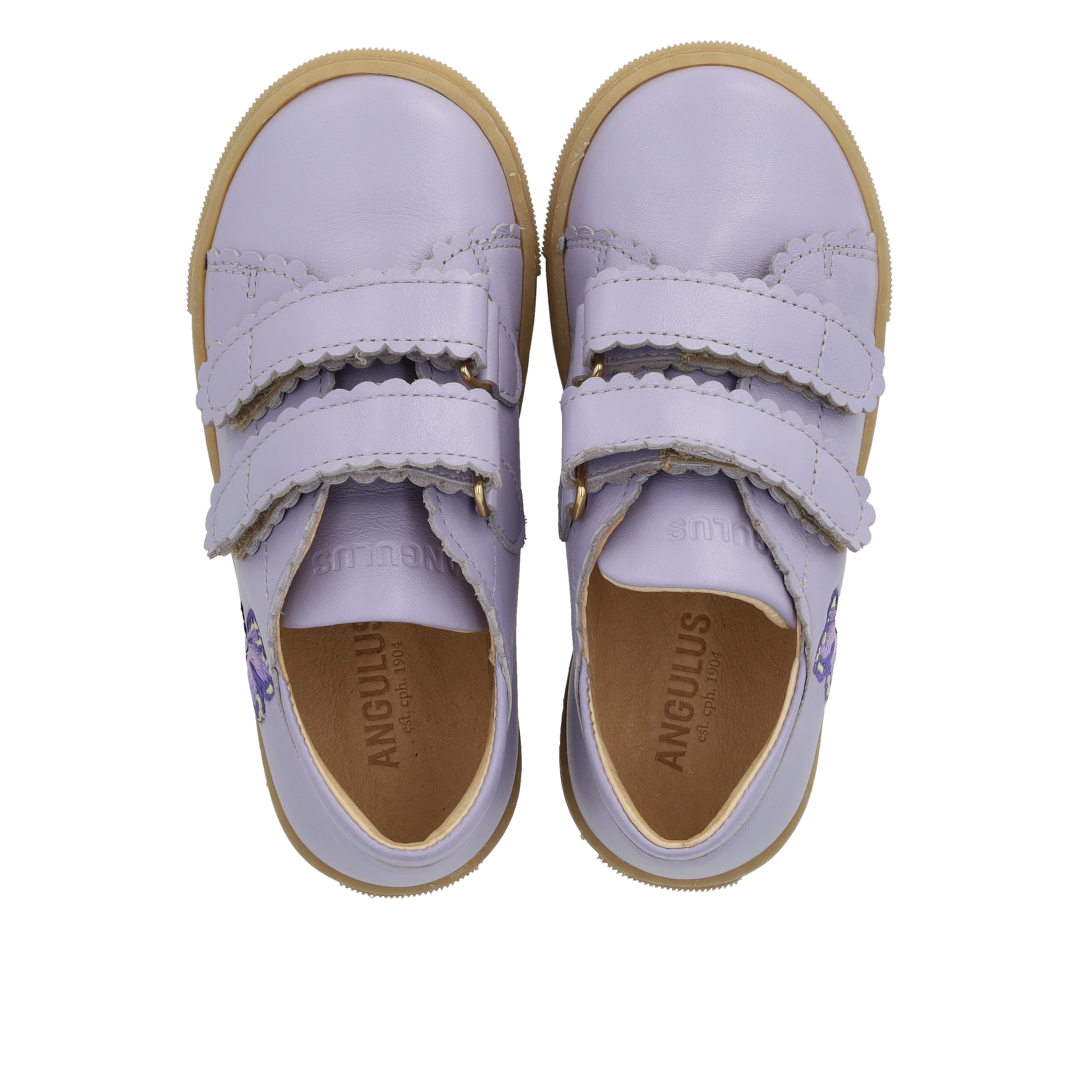 Sneaker med sommerfugl