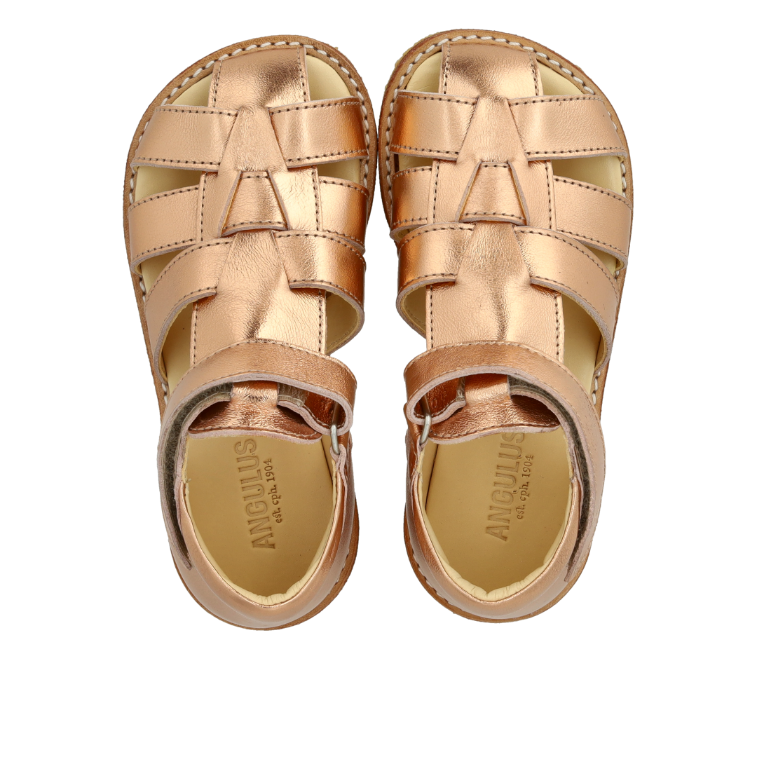 Begynder sandal med velcrolukning