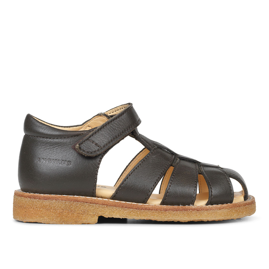 Sandal med justerbar velcrolukning