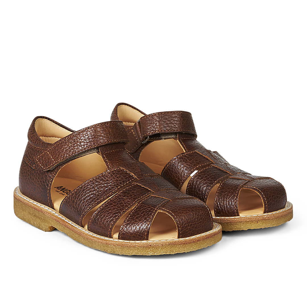 Sandal med justerbar velcrolukning