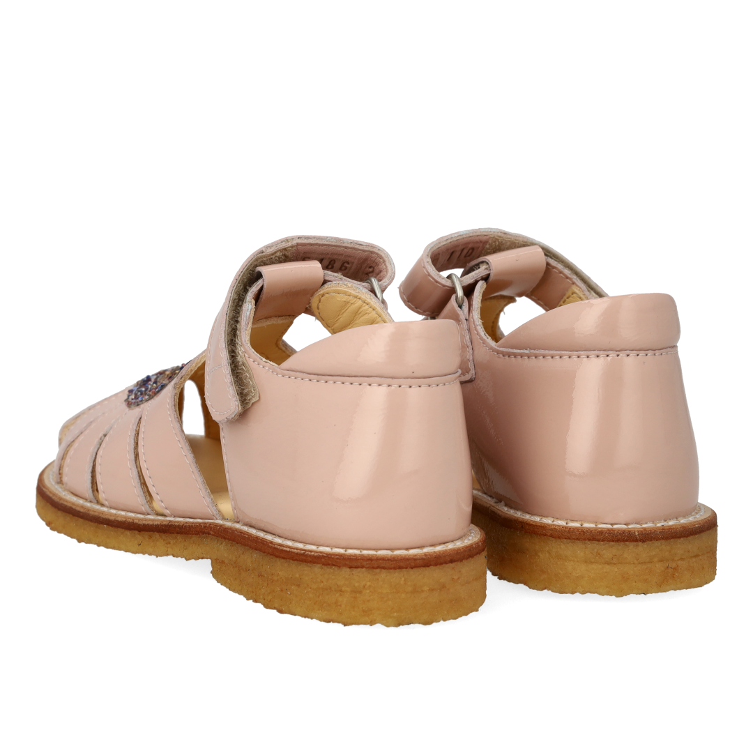 Hjertesandal med funklende glitter hjerte