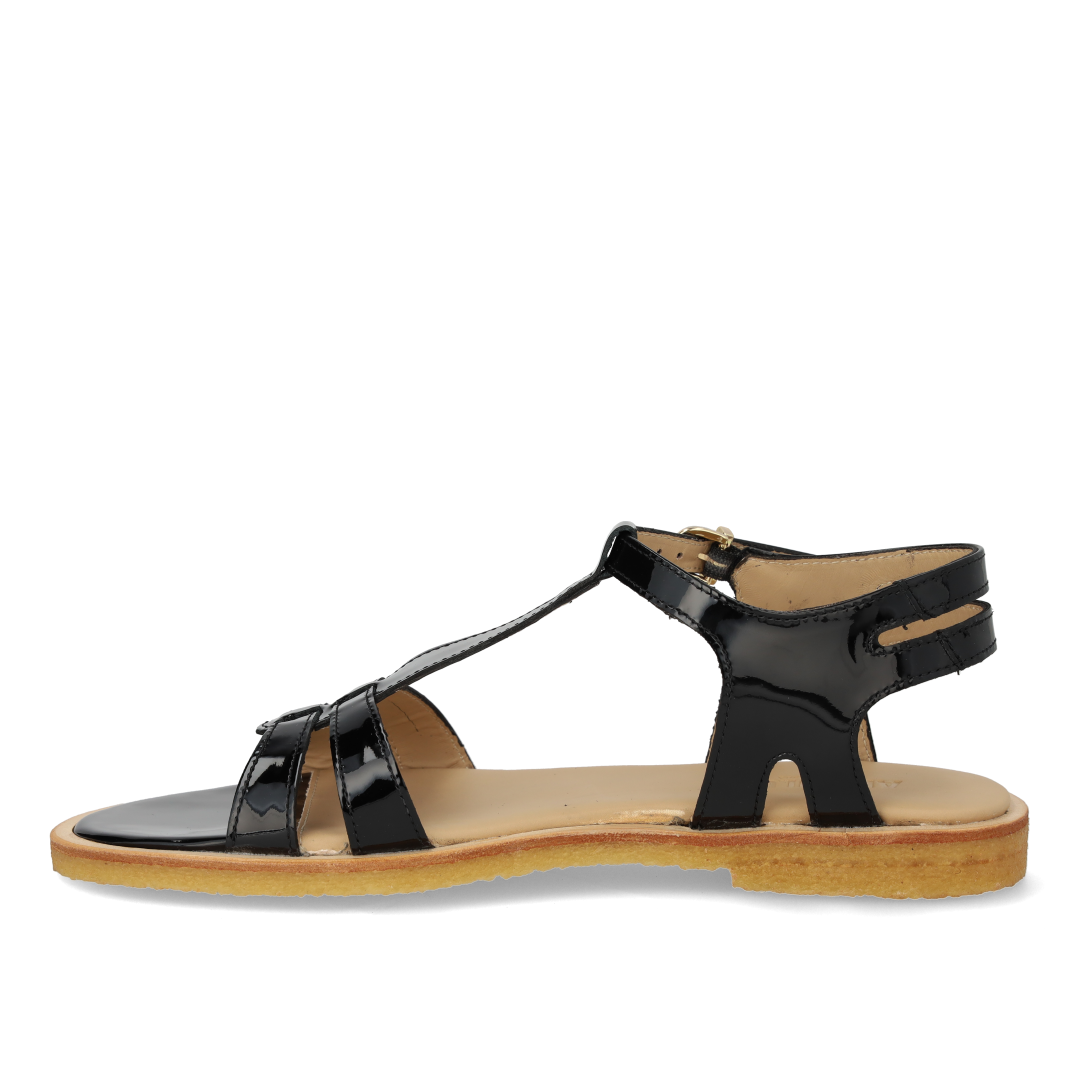 Klassisk remsandal