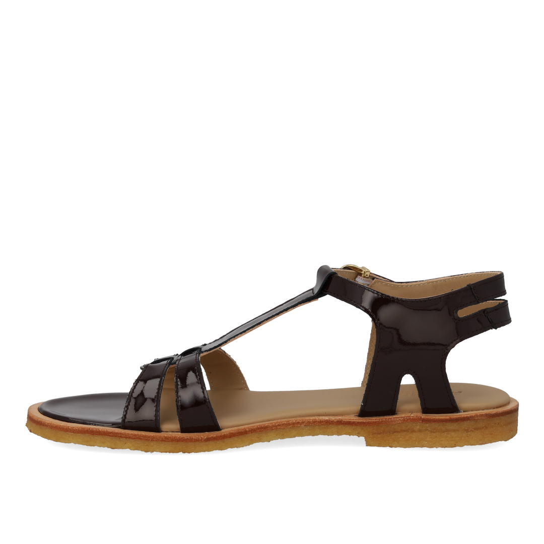 Klassisk remsandal