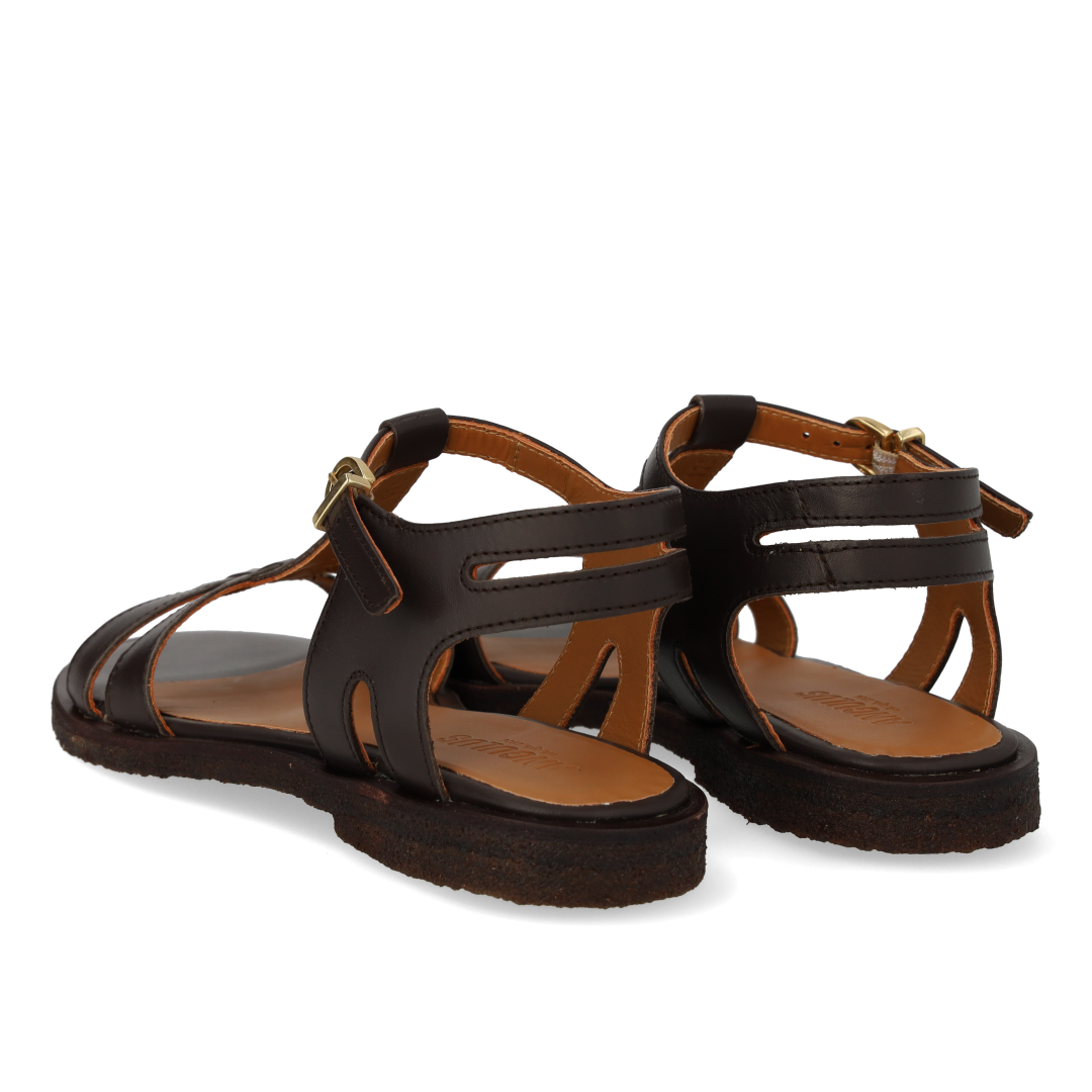 Klassisk remsandal