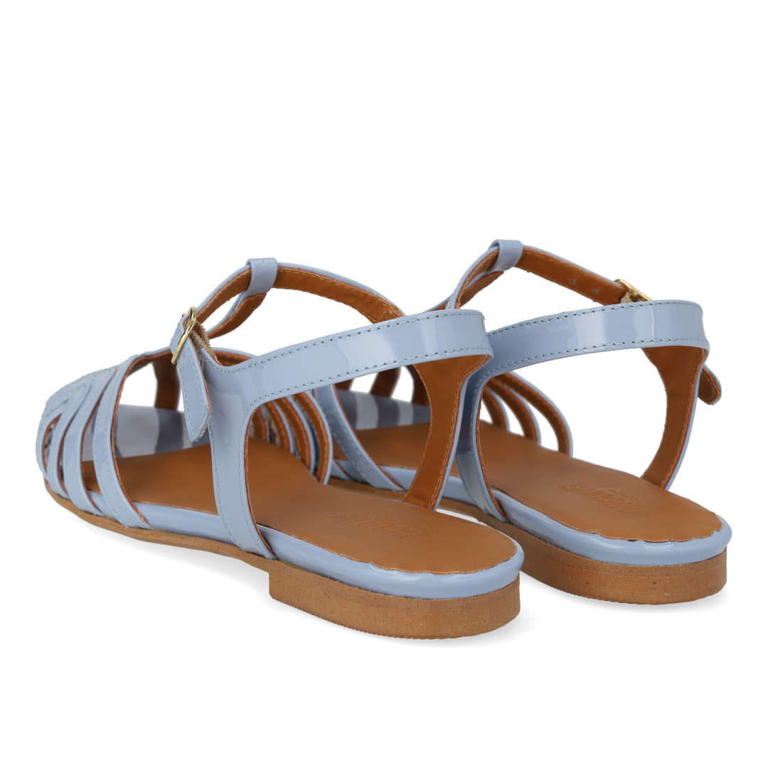 Flad sandal med smuk organisk frontdetalje