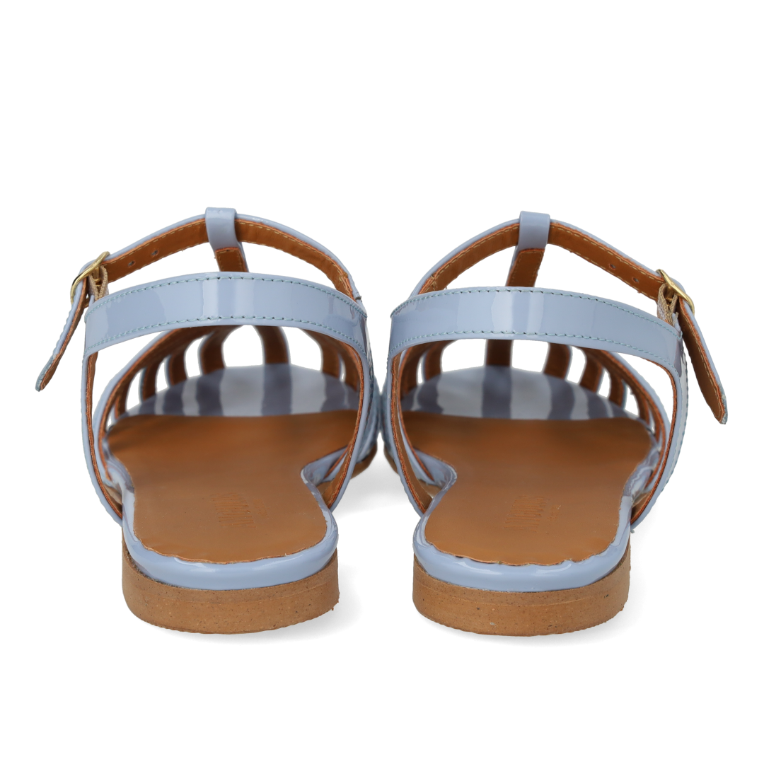 Flad sandal med smuk organisk frontdetalje