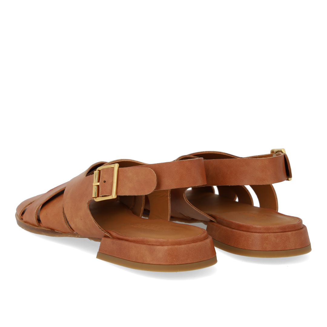 Sandal med fletdetalje
