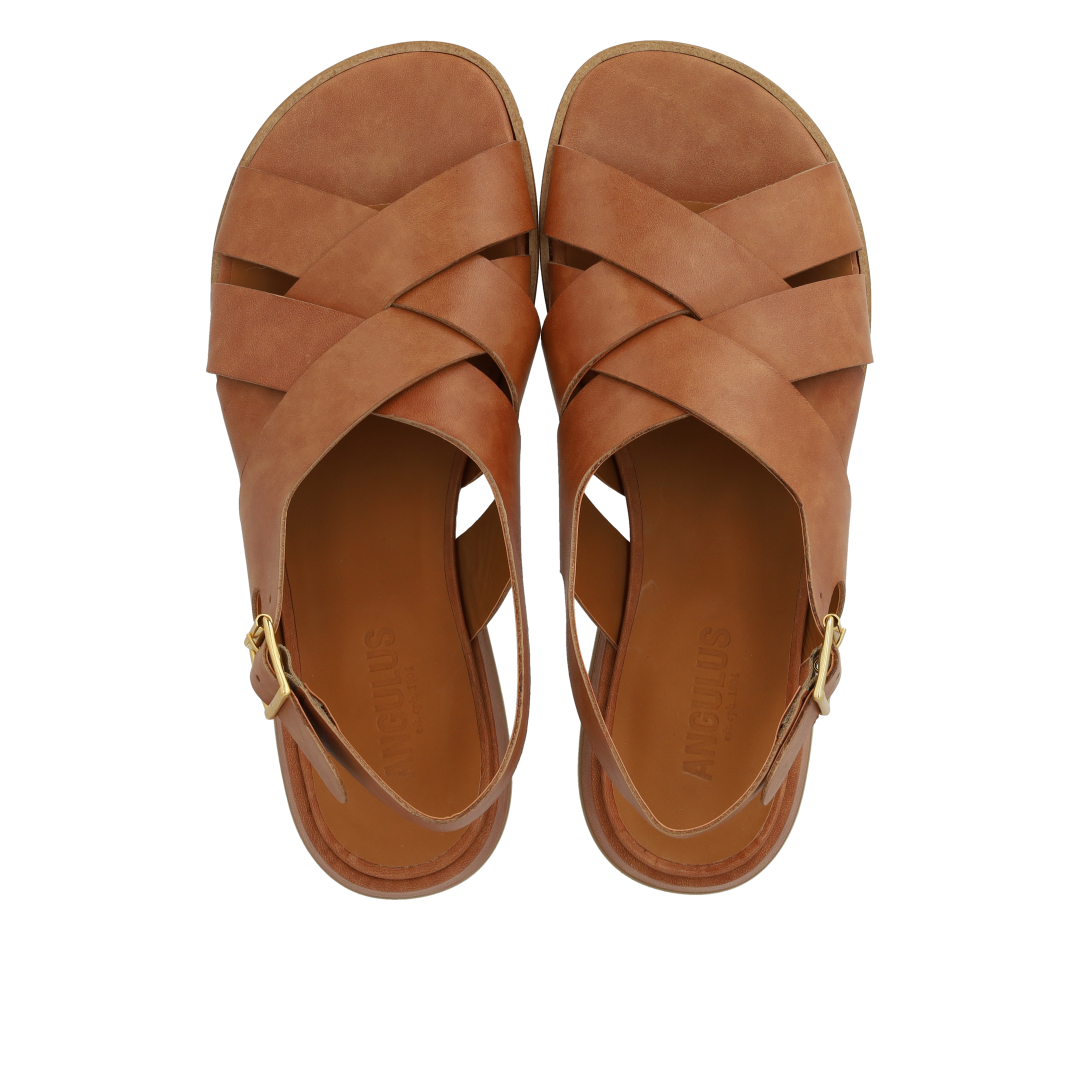 Sandal med fletdetalje
