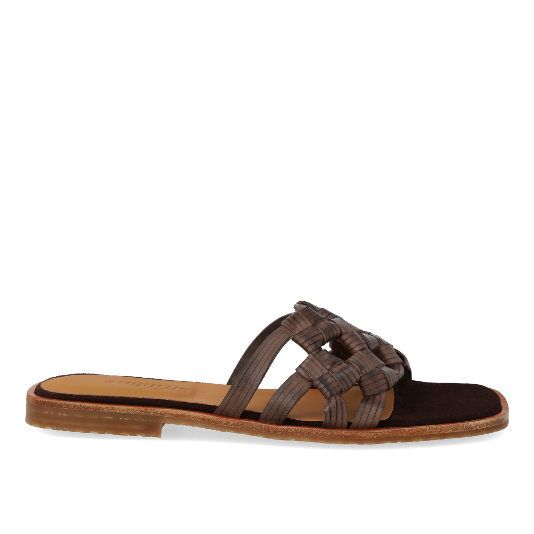 Slip-on sandal med fletdetalje