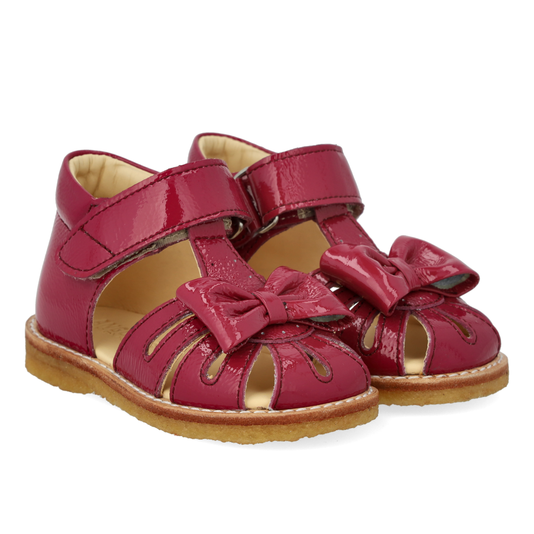 Begynder sandal med sløjfe og velcro lukning
