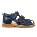 Sandal med velcro lukning