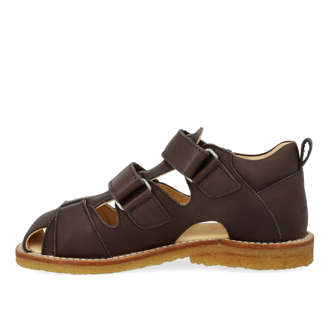 Sandal med velcro lukning