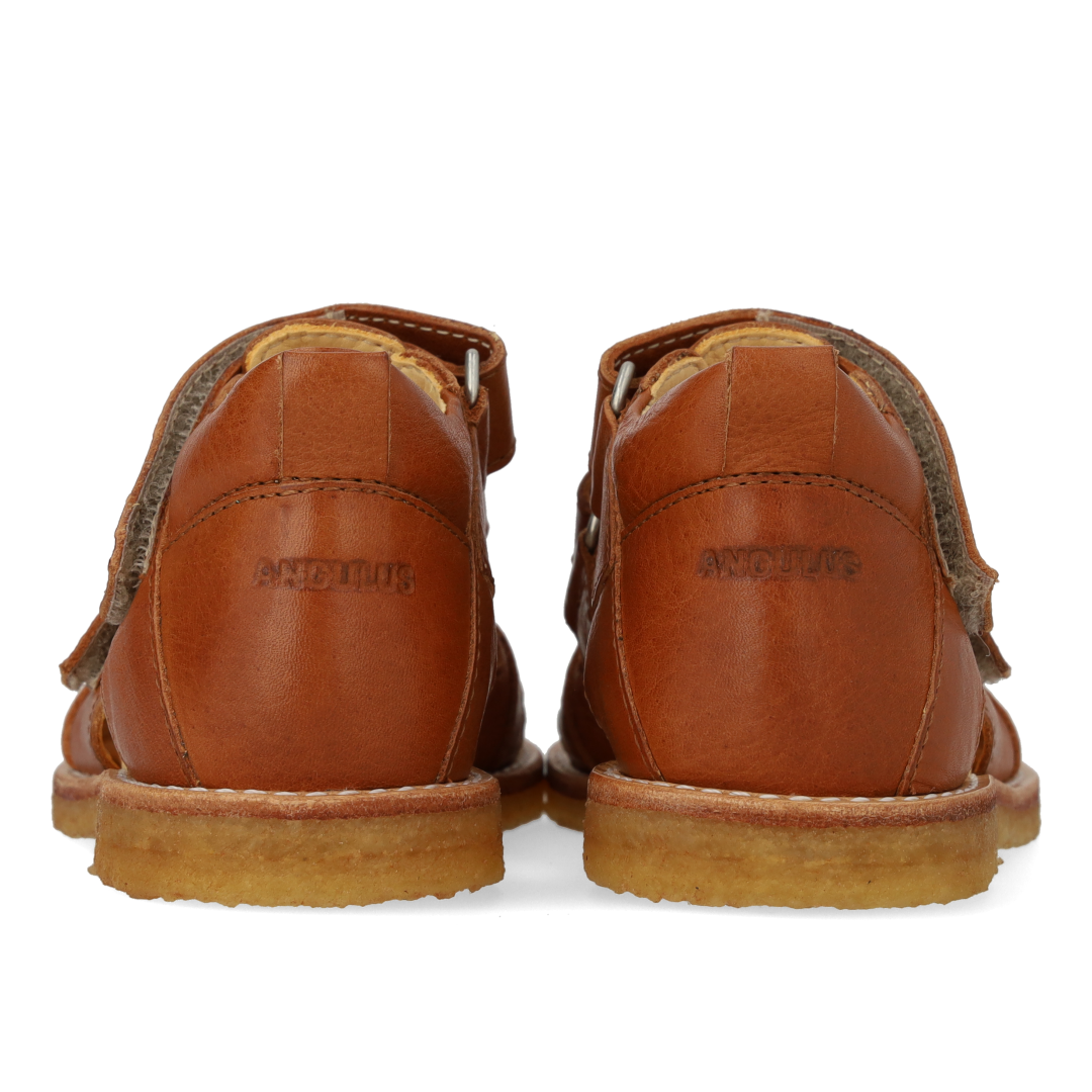 Begynder sandal med velcrolukning