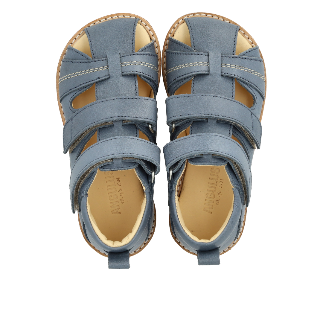 Begynder sandal med velcrolukning