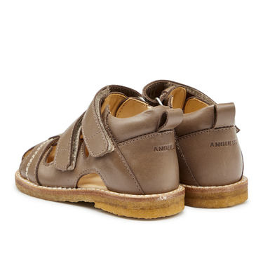 Begynder sandal med velcrolukning