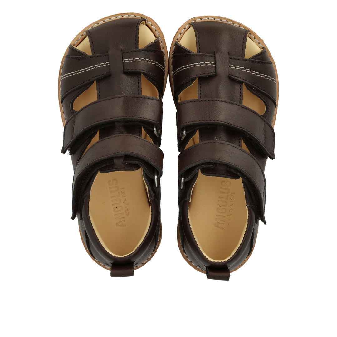 Begynder sandal med velcrolukning