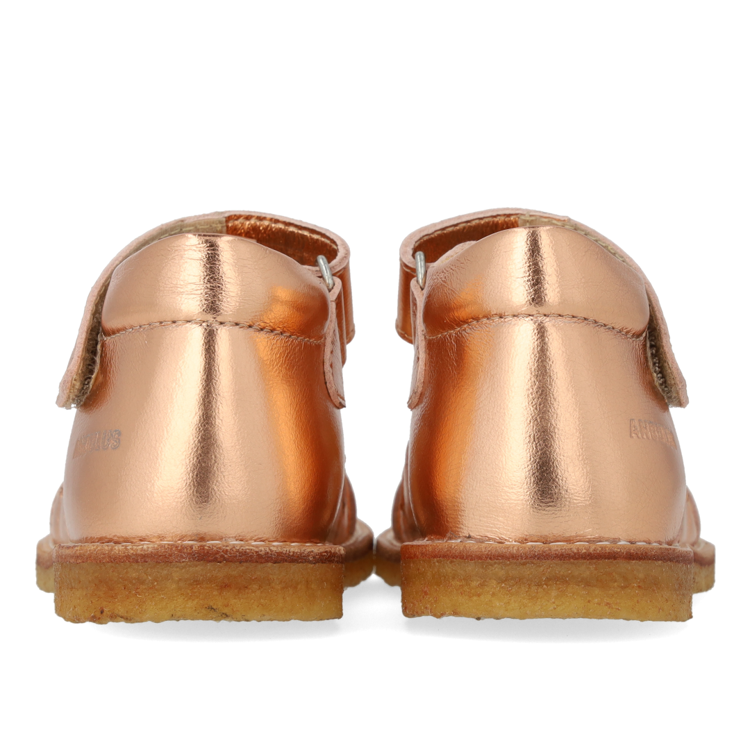 Begynder sandal med velcrolukning
