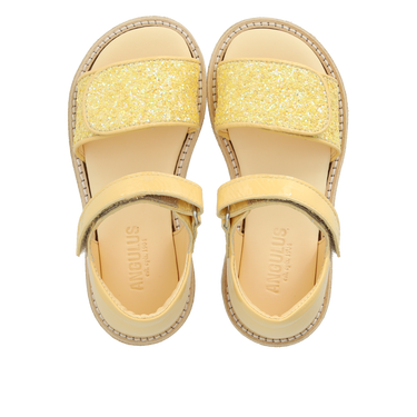 Laksandal med funklende glitterdetalje