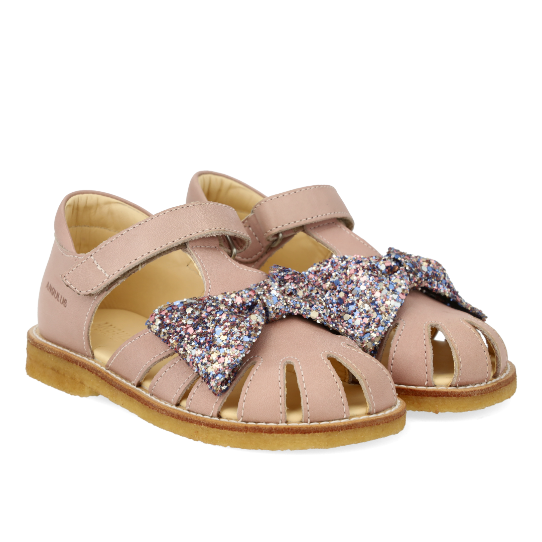 Sandal med glittersløjfe og velcrolukning