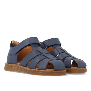 Sandal med justerbar velcrolukning