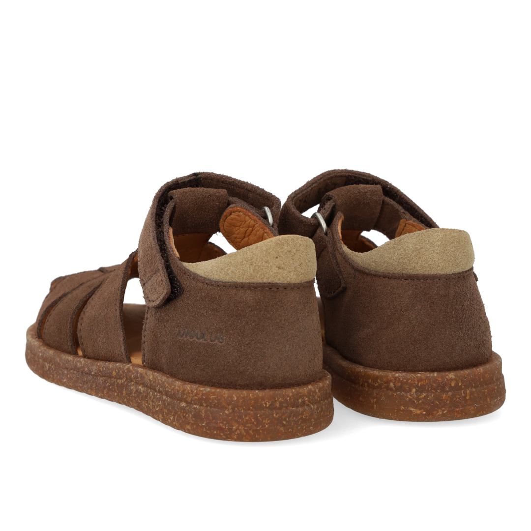 Sandal med justerbar velcrolukning