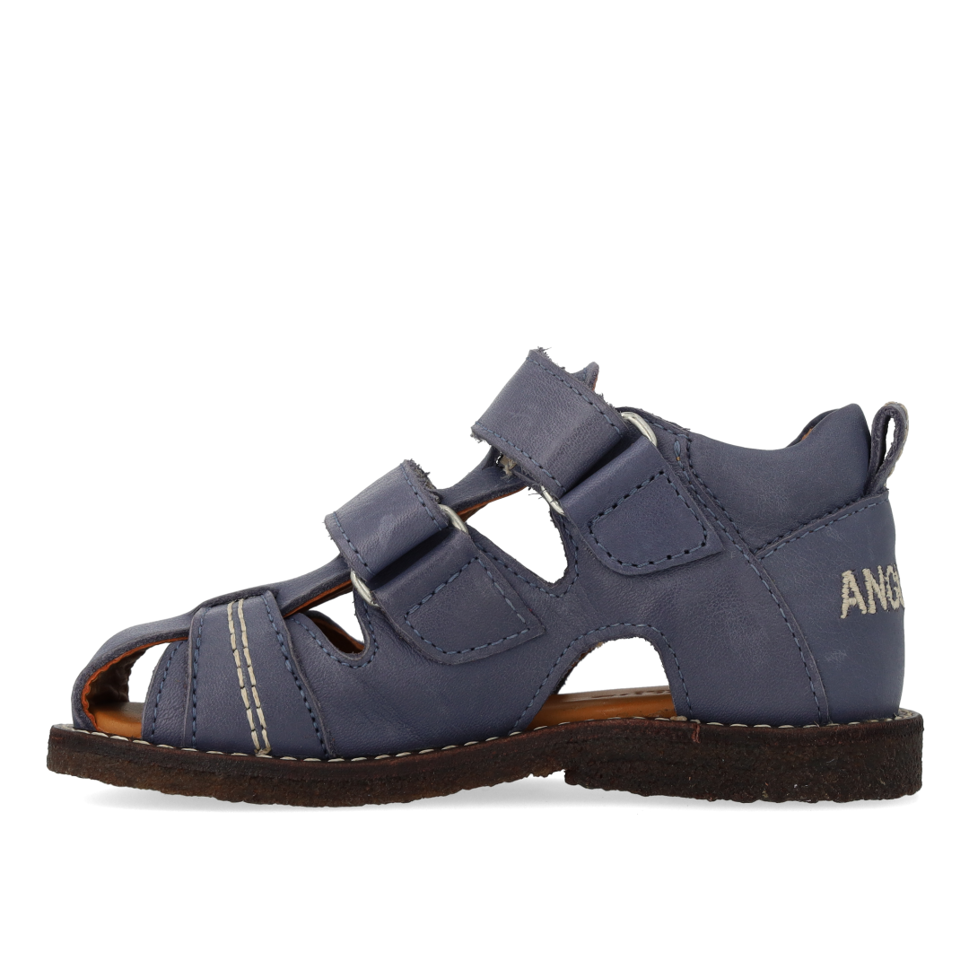Sandal med stjernebroderi