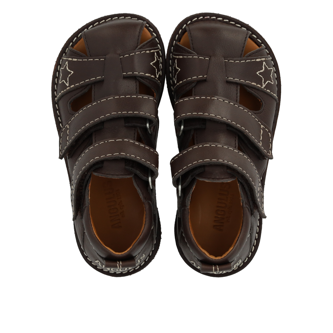 Lædersandal med stjernebroderi