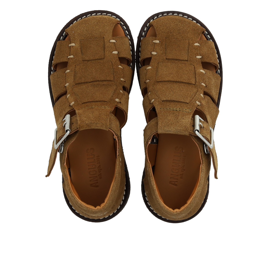 Fisherman sandal med lukket tå og stikningsdetalje