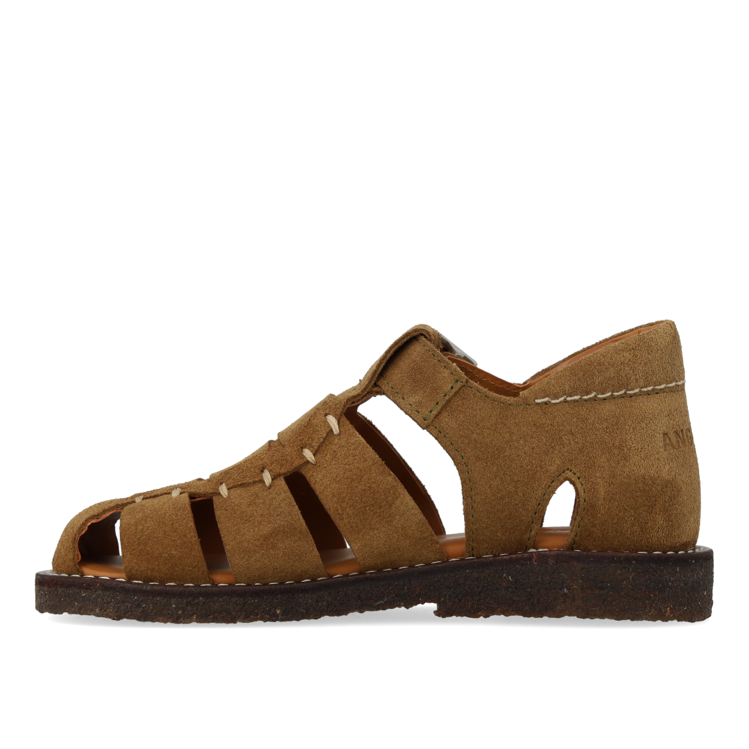 Fisherman sandal med lukket tå og stikningsdetalje
